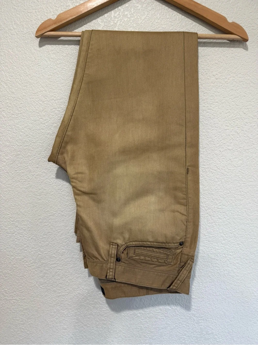 Guess Men’s Slim Straight Jeans in Khaki